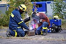 Auch das Schweißen von Metall gehört zum Repertoire der Bergungsgruppe.